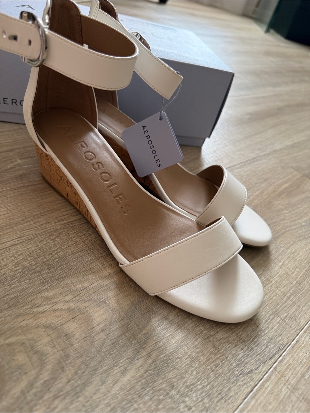 AEROSOLES Cream Cork Ankle-Strap Wedge Sandals size 9